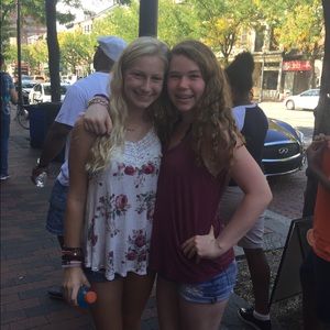 Meet your Posher, Leah